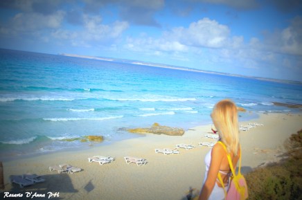 CALO' DES MORTS                                                                                    @bacirubati top @benetton shorts @primadonna shoes @camomilla backpack @desigual jewels @italia independent eyewear