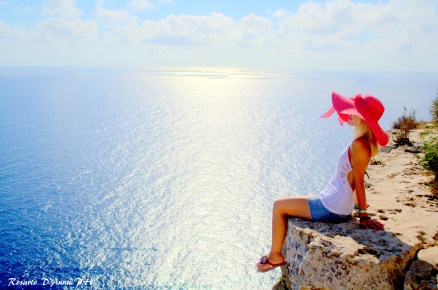 FARO, PILAR DE LA MOLA                                                                                    @bacirubati top @benetton shorts @soireve hat @primadonna shoes @camomilla backpack @desigual jewels @italia independent eyewear
