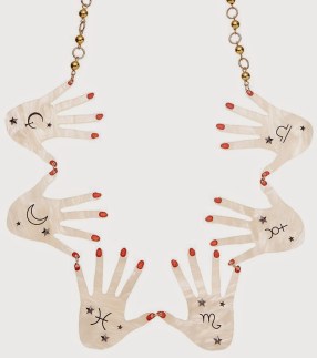webelieveinstyle_accessories_tatty_devine_seance_hands_necklace